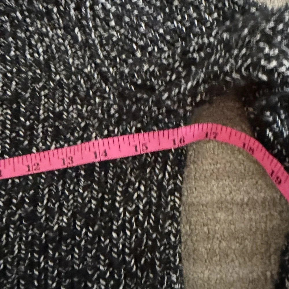 Athleta Sierra Crew Sweater XS Black Gray Wool Blend Swing A-Line